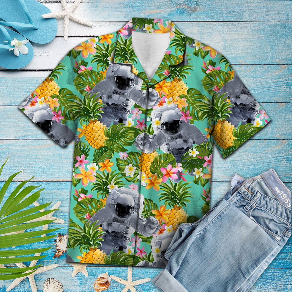 Tropical Pineapple Astronaut H157004 - Hawaii Shirt