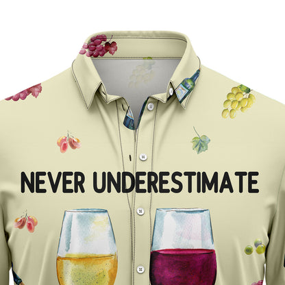 Never Underestimate An Old Woman Who Loves Wine H247005 Hawaiian Shirt